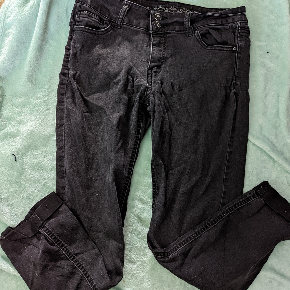 Rolled ankle skinny jeans